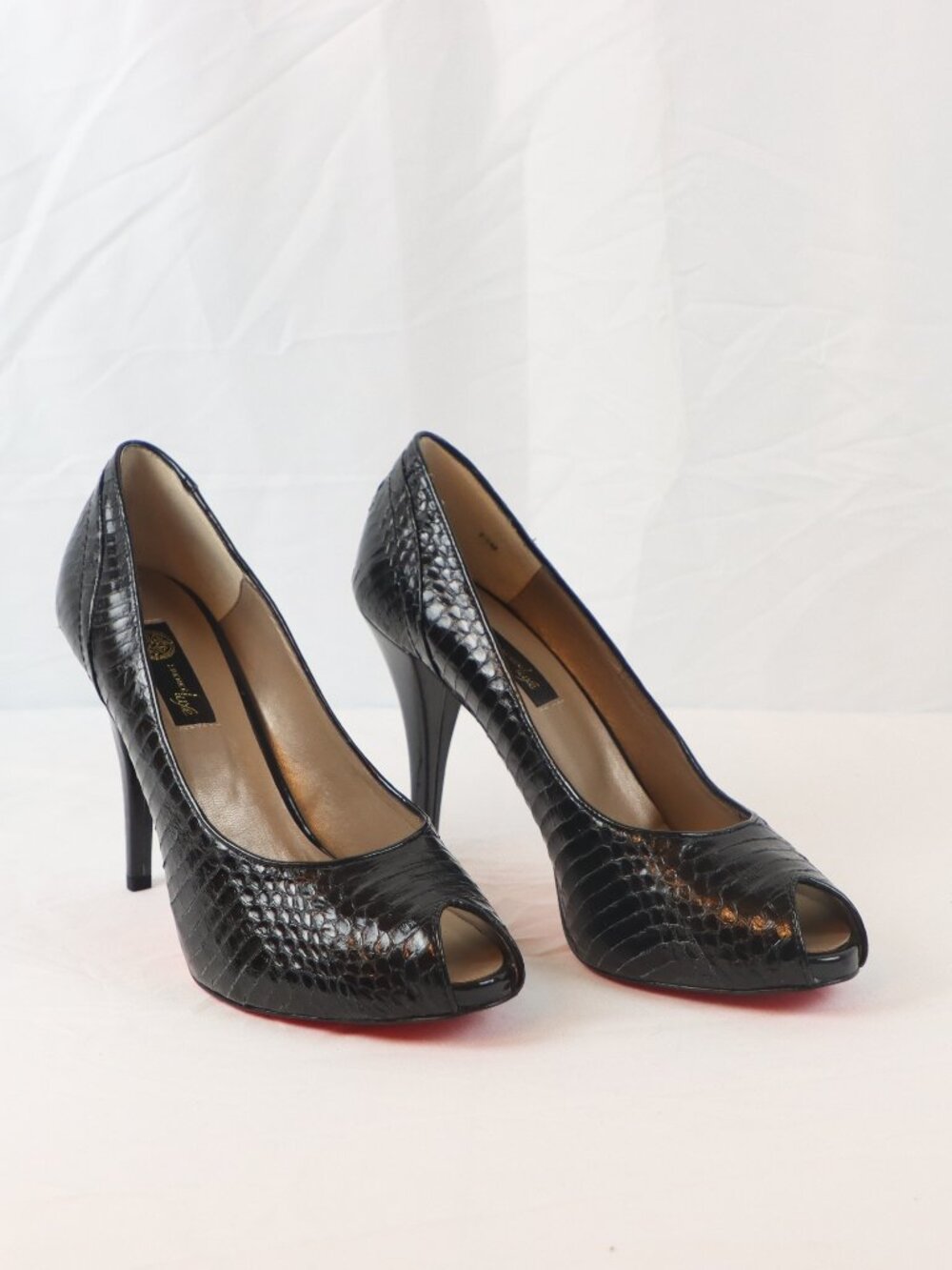 Stunning J. Renee Luxe Size 9.5 Black Heels - Picture 4 of 6